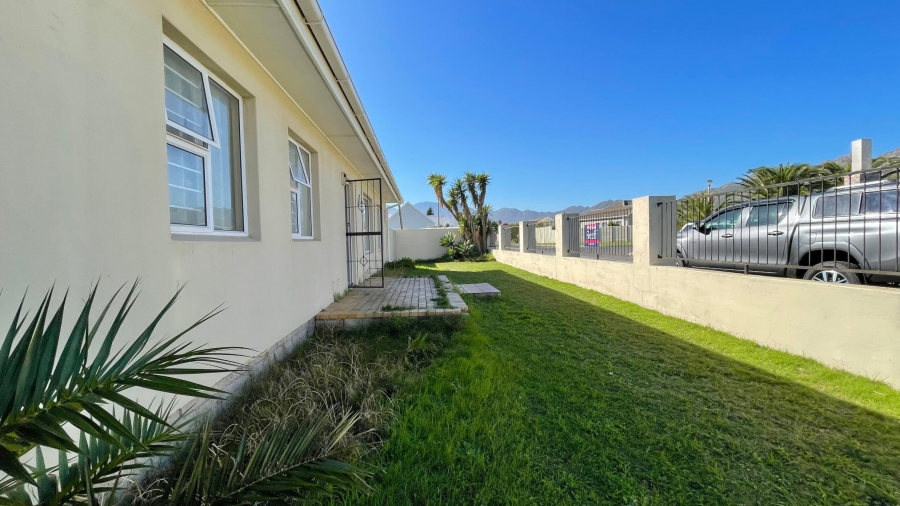 6 Bedroom Property for Sale in Onverwacht Western Cape